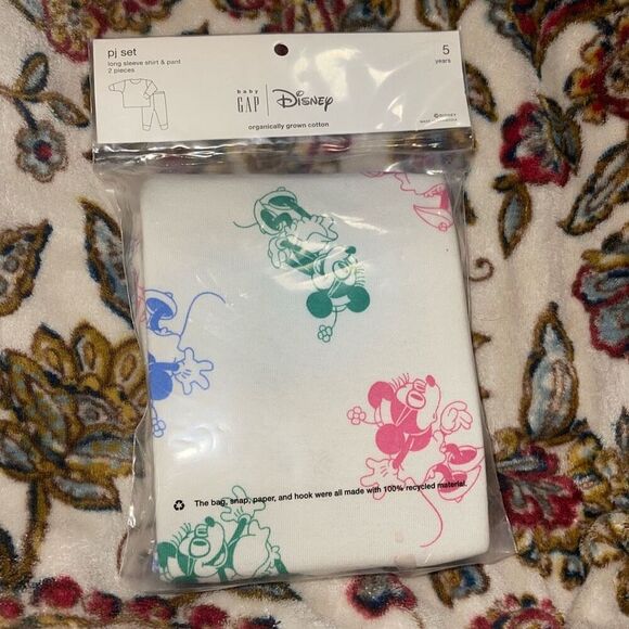Baby Gap Other - Baby Gap Disney Minnie Mouse Organic Cotton long sleeve PJ set sz 5